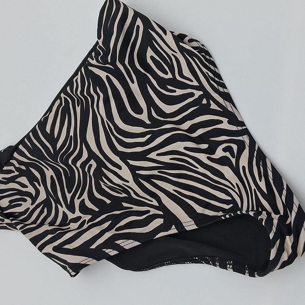 Beach Riot Celine One-Piece Swimsuit Zebra Print M *FLAW* - Picture 4 of 12
